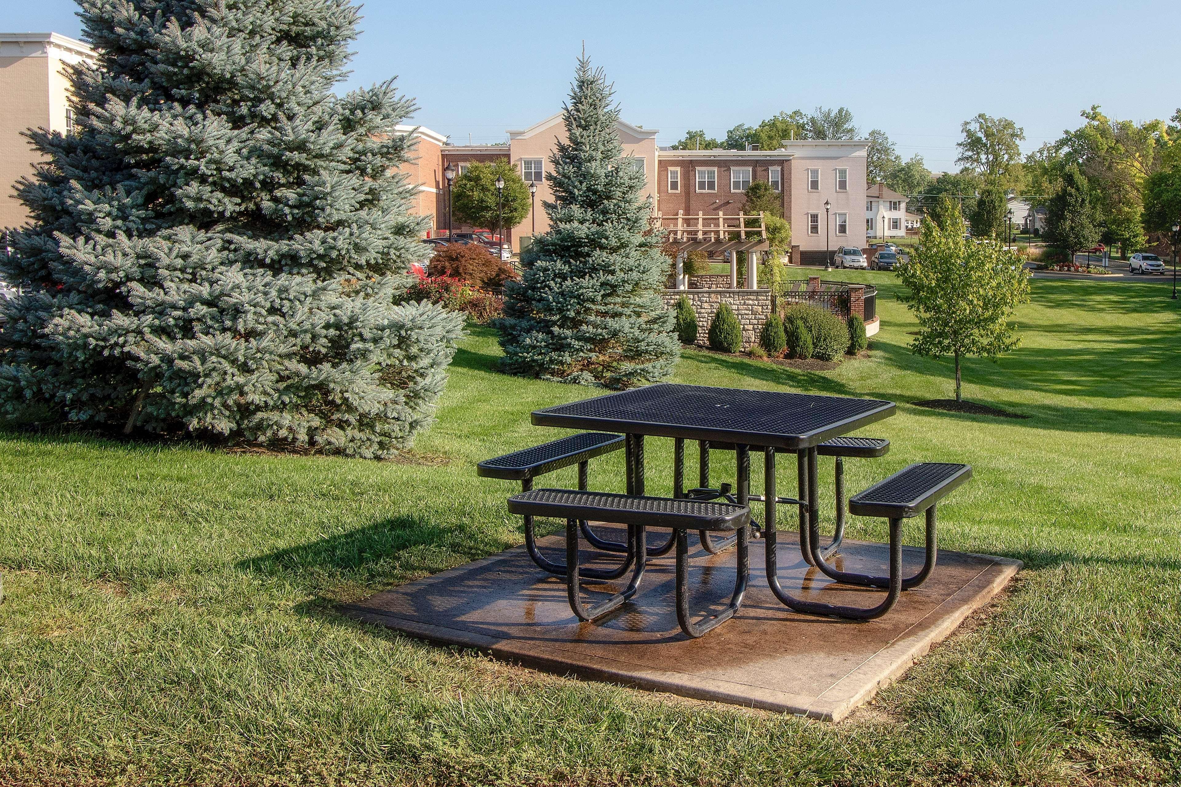 Hampton Inn Oxford/Miami University Area Εξωτερικό φωτογραφία